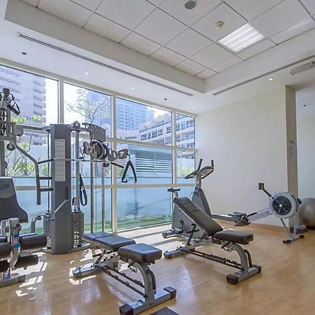 Entire Apartment - Marina - Spacious And Perfect Location Dubaj Zewnętrze zdjęcie