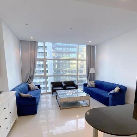 Entire Apartment - Marina - Spacious And Perfect Location Dubaj Zewnętrze zdjęcie